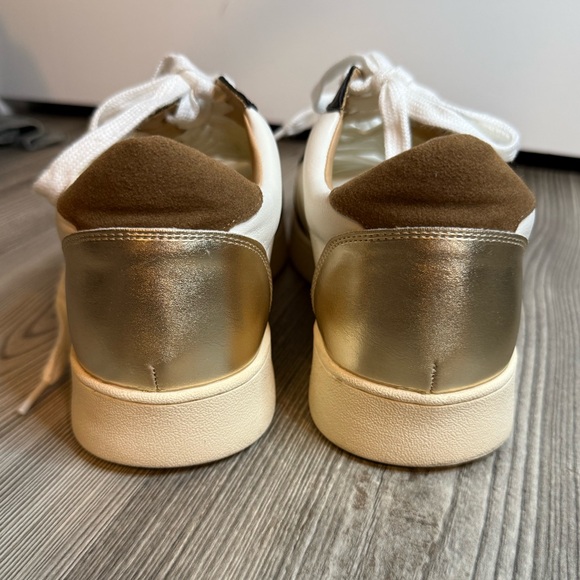 Oasis Society Women’s Mirror on Main Sneaker - Picture 3 of 4